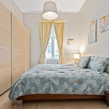 Beautiful Apartment *